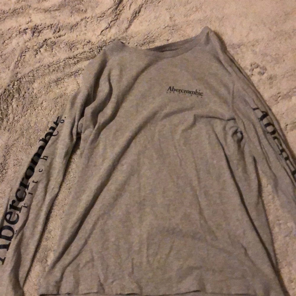 Gray Abercrombie sweat shirt
